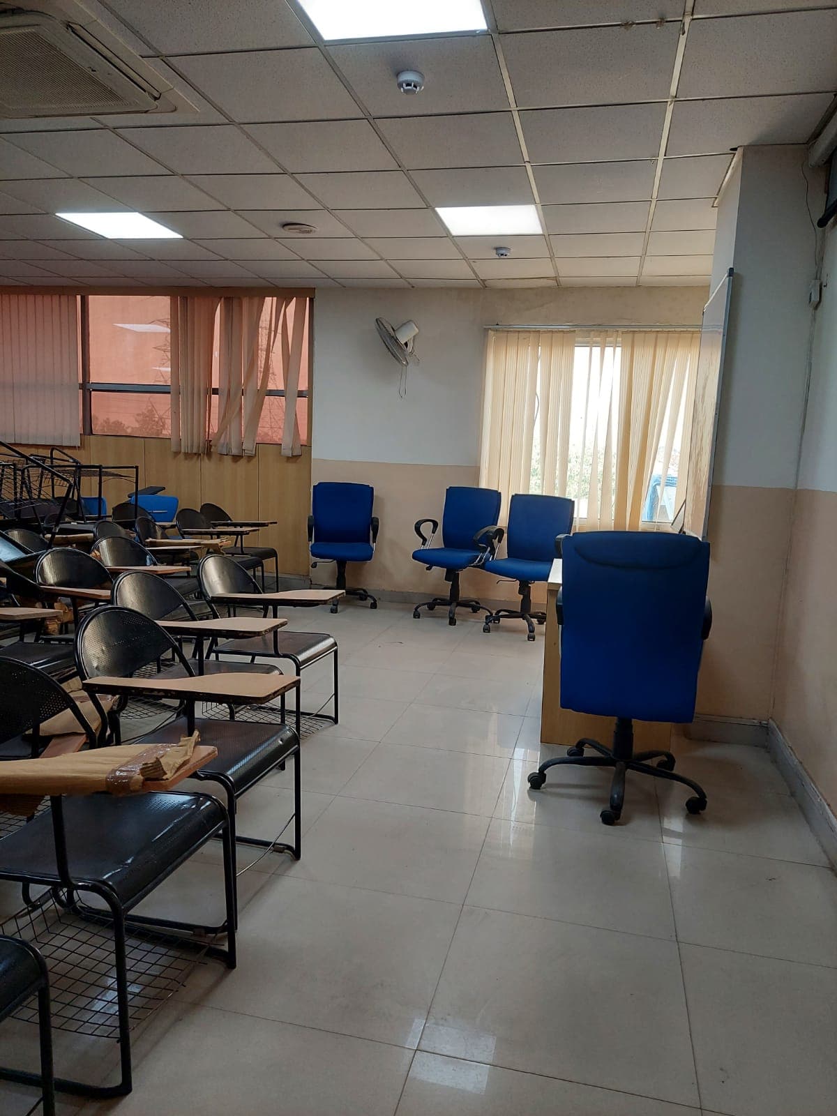 Max Healthcare Education Vaishali Ghaziabad Infrastructure photo 22